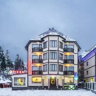 Отель Villa Leku SPA Resort Буковель-0