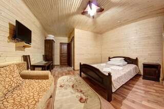 Отель Villa Leku SPA Resort Буковель Стандартный трехместный номер - Включен вход в спа-центр-2