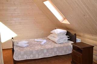 Отель Villa Leku SPA Resort Буковель Семейный номер в мансарде - Включен вход в спа-центр-7