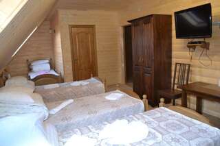 Отель Villa Leku SPA Resort Буковель Семейный номер в мансарде - Включен вход в спа-центр-11