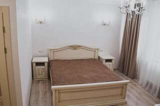 Отель Villa Leku SPA Resort Буковель Стандартный двухместный люкс с 1 кроватью - Включен вход в спа-центр-3