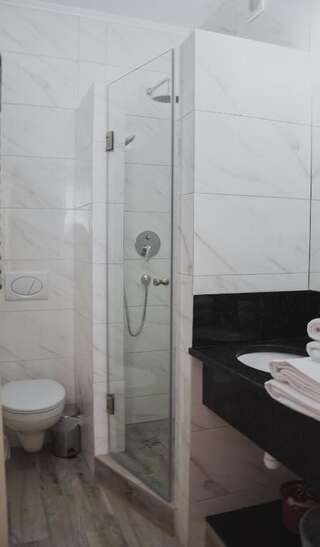 Отель Villa Leku SPA Resort Буковель Стандартный двухместный люкс с 1 кроватью - Включен вход в спа-центр-5